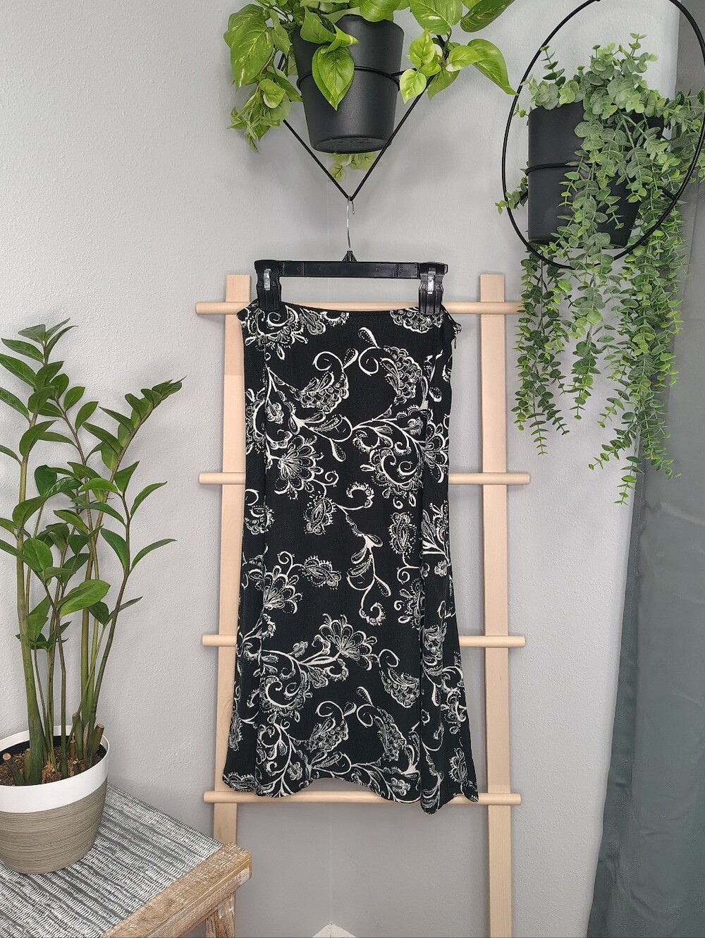 croft & barrow Black Floral Midi Skirt with White Print, Size M/L - Picture 2 of 5